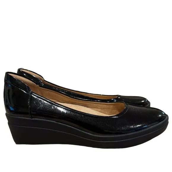 NWOT Black Naturalizer Sam Slip-On Wedge Shoes Size 9.5