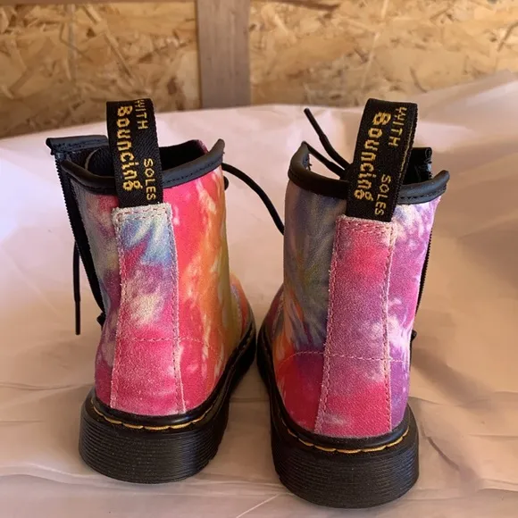 NWOT Dr. Martens 1460 Tie-Dye Lace Up Boots Size 9
