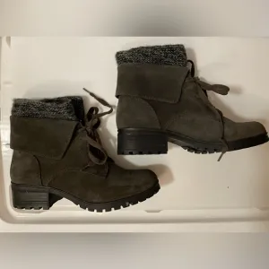NWOT Lucky Brand 7m Brown/Grey Suede Ankle Boots knit rim liner lace up