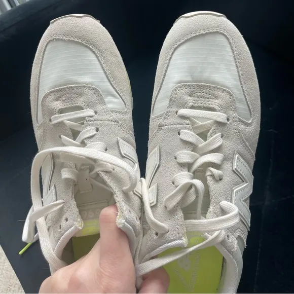 NWOT NEW BALANCE 574 SUEDE SNEAKERS US WOMEN 8.5