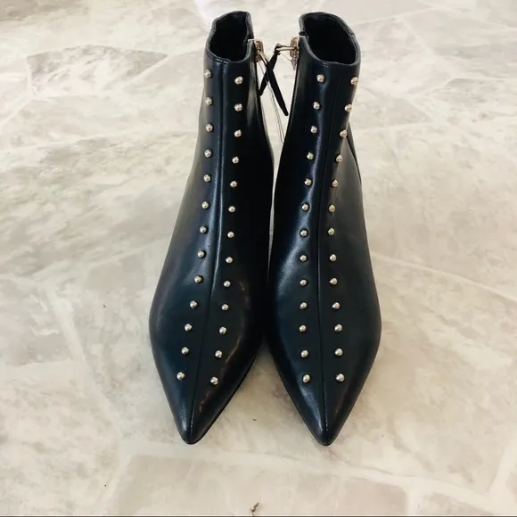 NWOT NINE West black genuine leather studded pointed heeled ankle boots size 6