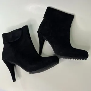 Nwot Pablo Garcia Suede Heeled Boots 38