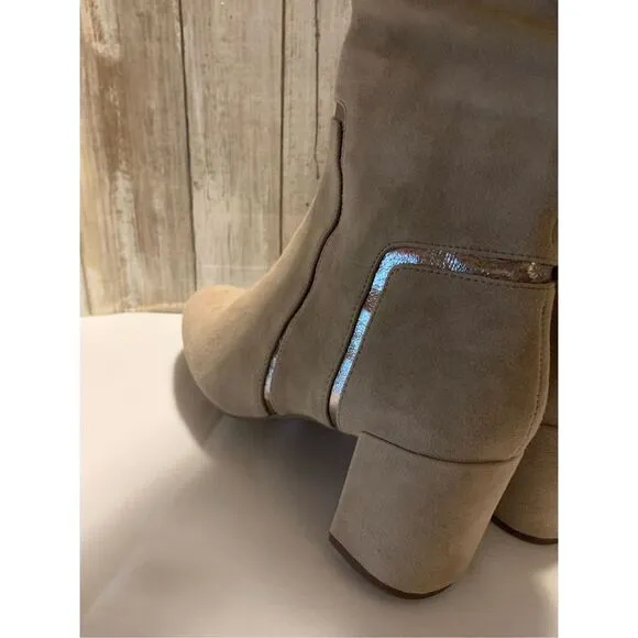 NWOT Taryn Rose Taupe Silky Suede Knee High Boots 7.5