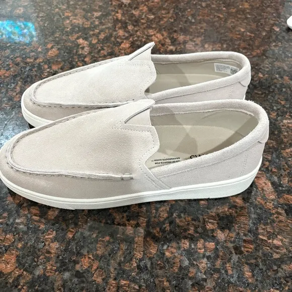 NWOT TOMS Mens Trvl Lite Slip On Casual Loafer Shoes Pebble Gray Size 10.5