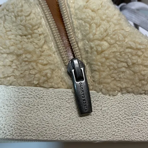 NWOT Vince Camuto Leather Shoes High-top Sneakers