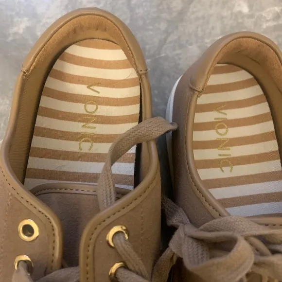 NWOT Vionic Brinley Tan Suede Sneakers | 8.5