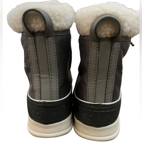 NWOT Women’s Sorel Explorer Carnival Gray Boots – Sz 9.5