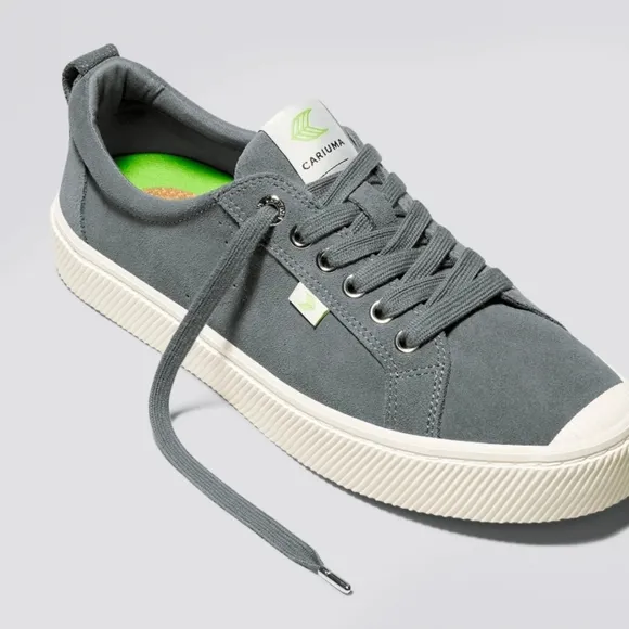 *NWT* Cariuma Suede Charcoal Grey Sneakers