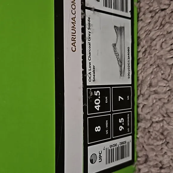 *NWT* Cariuma Suede Charcoal Grey Sneakers