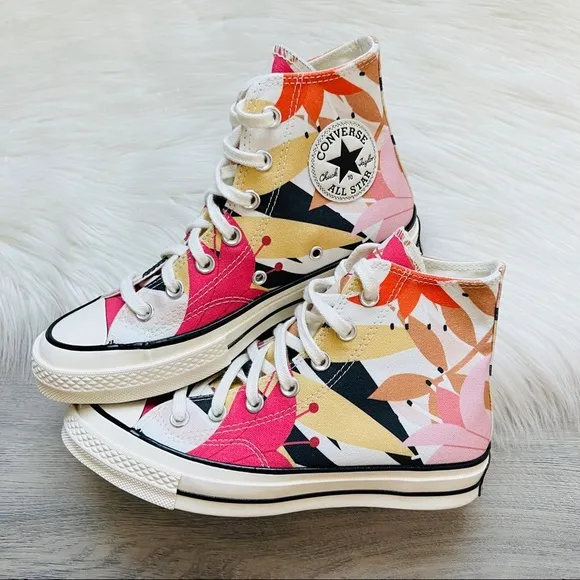 NWT Converse Chuck 70 Hi Women’s Shoes