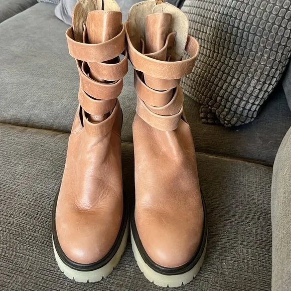 NWT! FREE PEOPLE Jesse Leather Boots!