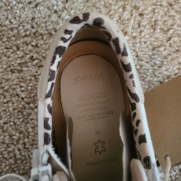 ♥️NWT♥️ GEOX GIRLS SNEAKERS