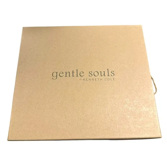NWT KENNETH COLE GENTLE SOULS BLACK LEATHER BOOTS ANKLE BOOTS
