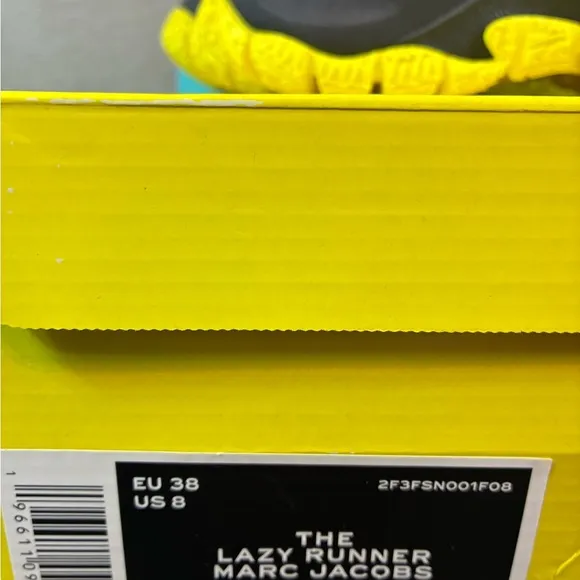 NWT Marc Jacobs Black &amp; Yellow The Lazy Runner Sneakers - EU Size 38 = US 8