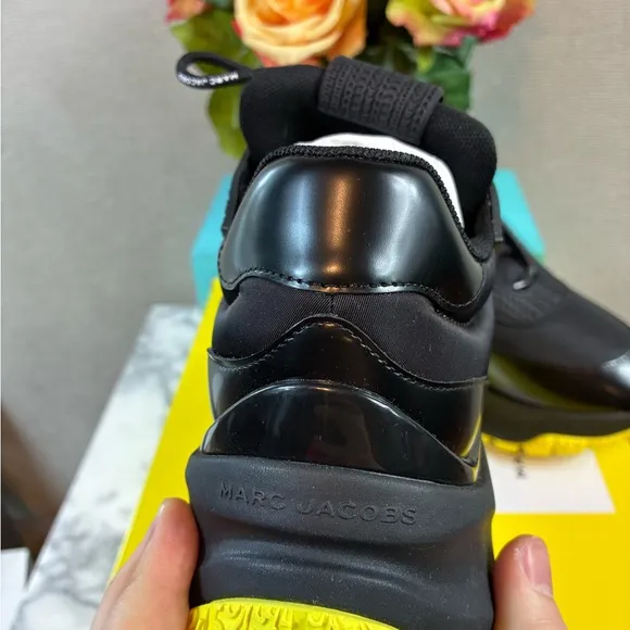 NWT Marc Jacobs Black &amp; Yellow The Lazy Runner Sneakers - EU Size 38 = US 8