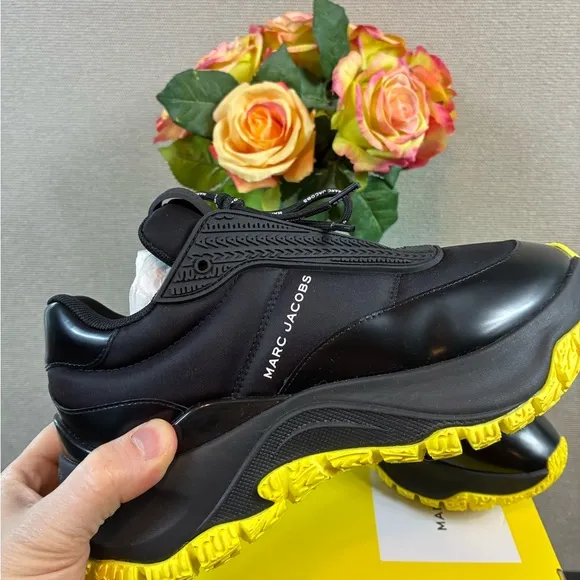 NWT Marc Jacobs Black &amp; Yellow The Lazy Runner Sneakers - EU Size 38 = US 8