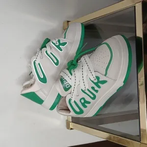 NWT Mei man xing green and white fashion skater shoes size 8 /9.5 unisex