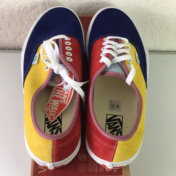 NWT Men Vans Authentic Classic Shoes Size