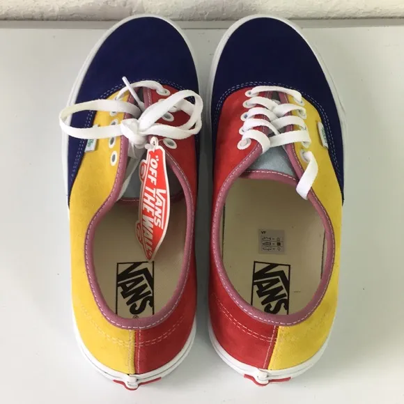 NWT Men Vans Authentic Classic Shoes Size