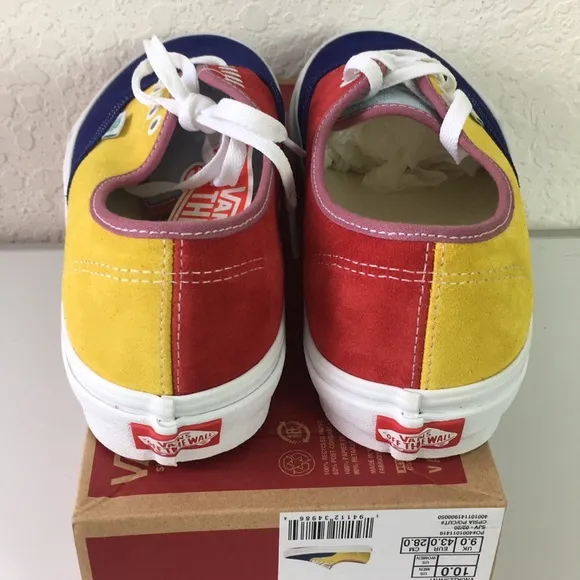 NWT Men Vans Authentic Classic Shoes Size