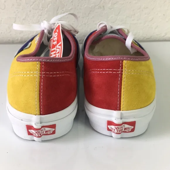 NWT Men Vans Authentic Classic Shoes Size