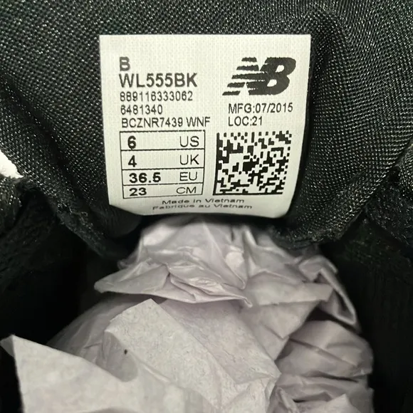 NWT New Balance Flip Duo Sneakers Size 6