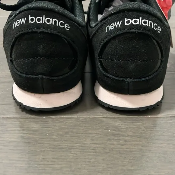 NWT New Balance Flip Duo Sneakers Size 6