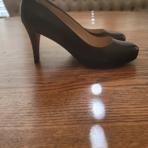 NWT Nine West Ashdown Black Genuine Leather Platform Round Toe Heels Shoes