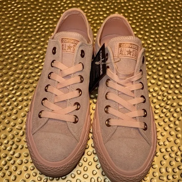 NWT no box pink &amp; rose gold suede converses sneakers size 6.5