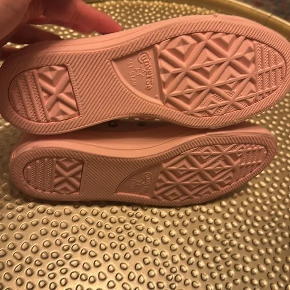 NWT no box pink &amp; rose gold suede converses sneakers size 6.5