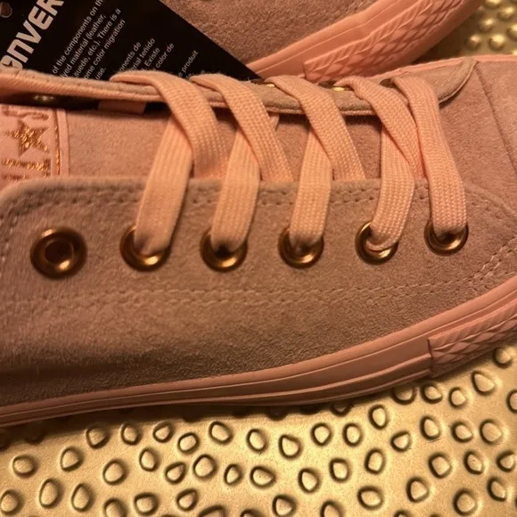 NWT no box pink &amp; rose gold suede converses sneakers size 6.5