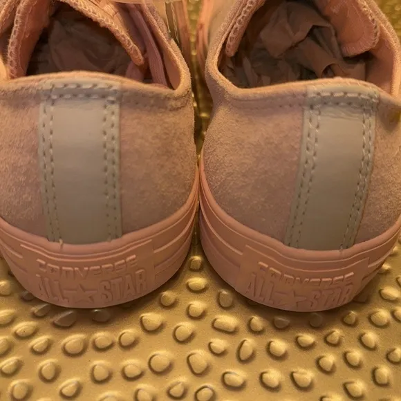 NWT no box pink &amp; rose gold suede converses sneakers size 6.5