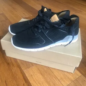 NWT Ugg black suede sneakers