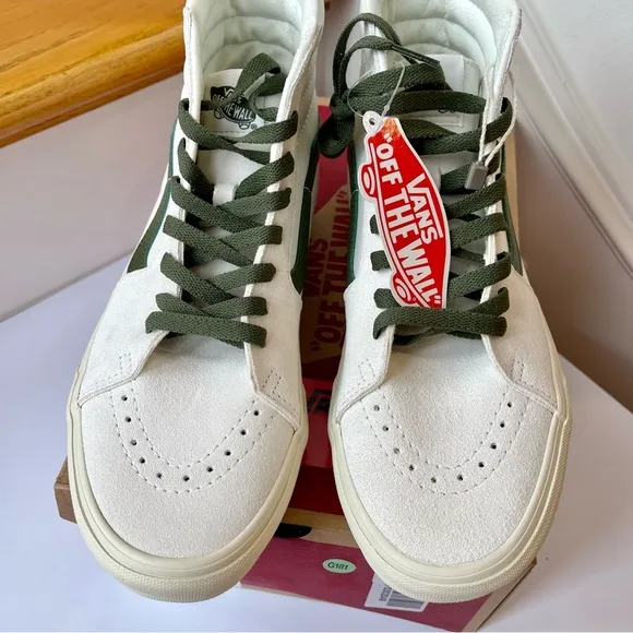 NWT Vans Sk8 Hi Leather Sneakers in Vintage Pop - Marshmallow Turtledove