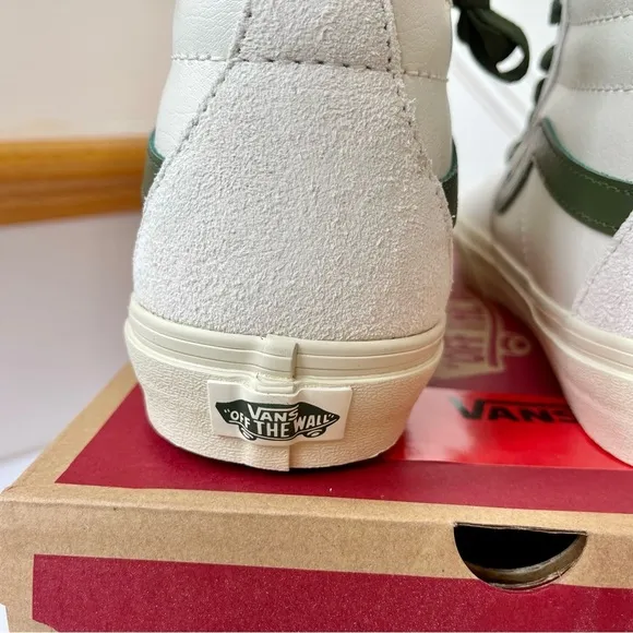 NWT Vans Sk8 Hi Leather Sneakers in Vintage Pop - Marshmallow Turtledove