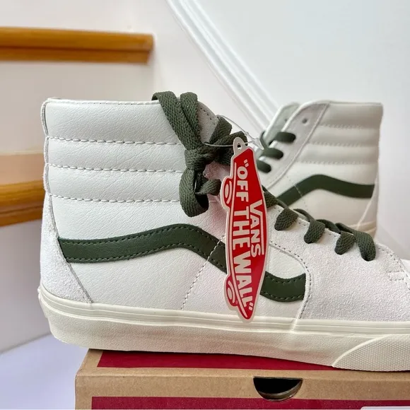 NWT Vans Sk8 Hi Leather Sneakers in Vintage Pop - Marshmallow Turtledove