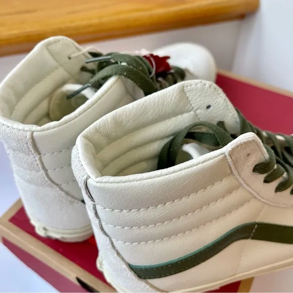 NWT Vans Sk8 Hi Leather Sneakers in Vintage Pop - Marshmallow Turtledove