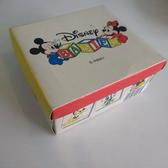 NWT VINTAGE Disney Baby Shoes