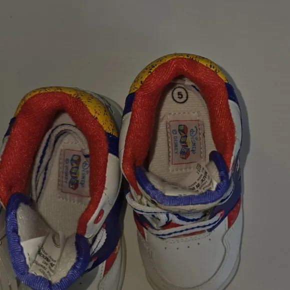 NWT VINTAGE Disney Baby Shoes
