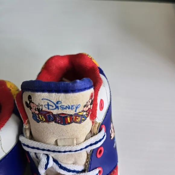 NWT VINTAGE Disney Baby Shoes