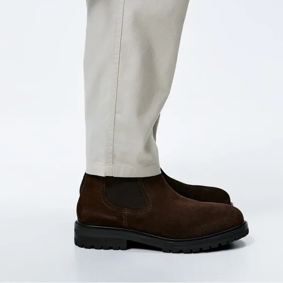 NWT. Zara Man Brown Suede Leather Chelsea Ankle Boots. Size 7.  9