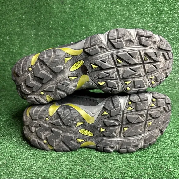 Oboz Men's Sawtooth II Mid Waterproof Hiking Boots Size 11.5