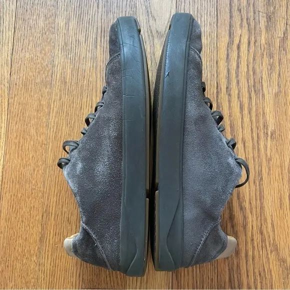OluKai Lae'Ahi Likala Mens Suede Sneakers Grey Size 10.5