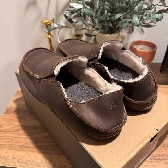 OluKai US 11M Moloa Genuine Leather Sheep Fur Lined Slipper Loafer Shoes Comfy