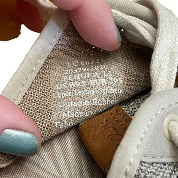 OluKai Pehuea Convertible Mule Sneakers