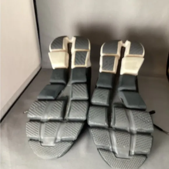 On Cloud On Running Cloudflyer ll shoes