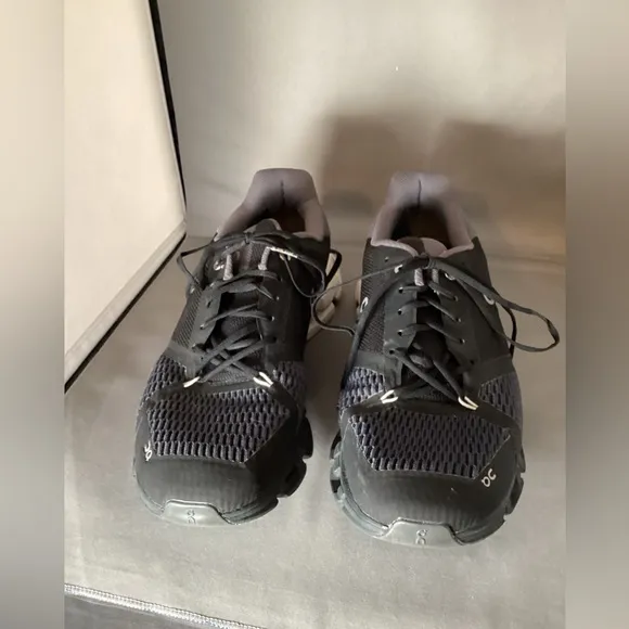 On Cloud On Running Cloudflyer ll shoes