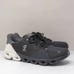 On Cloud On Running Cloudflyer ll shoes