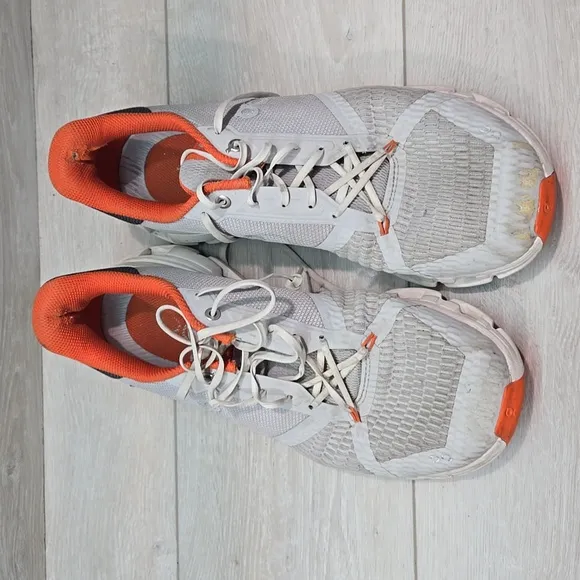 On Cloud Runner Men's Gray &amp;Orange Athletic Shoes Running Sneakers Sz 10