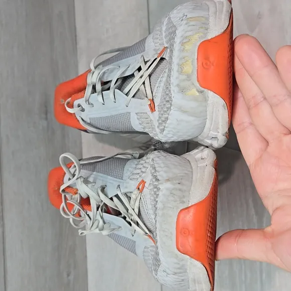 On Cloud Runner Men's Gray &amp;Orange Athletic Shoes Running Sneakers Sz 10
